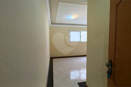 Apartamento à venda com 2 quartos, sendo 1 suíte,  em Jardim Simus, Sorocaba, SP