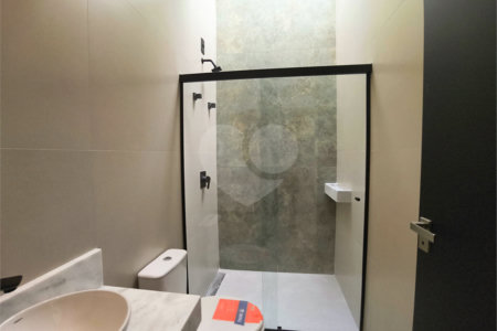 Casa à venda com 2 quartos, sendo 1 suíte, no condomínio Terras de São Francisco, Sorocaba - SP