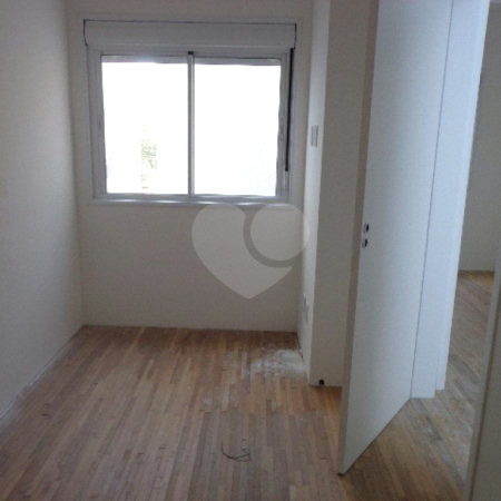 Casa à venda com 3 quartos, sendo 1 suíte,  no condomínio Professor Teot?nio Monteiro de Barros Filho, São Paulo - SP