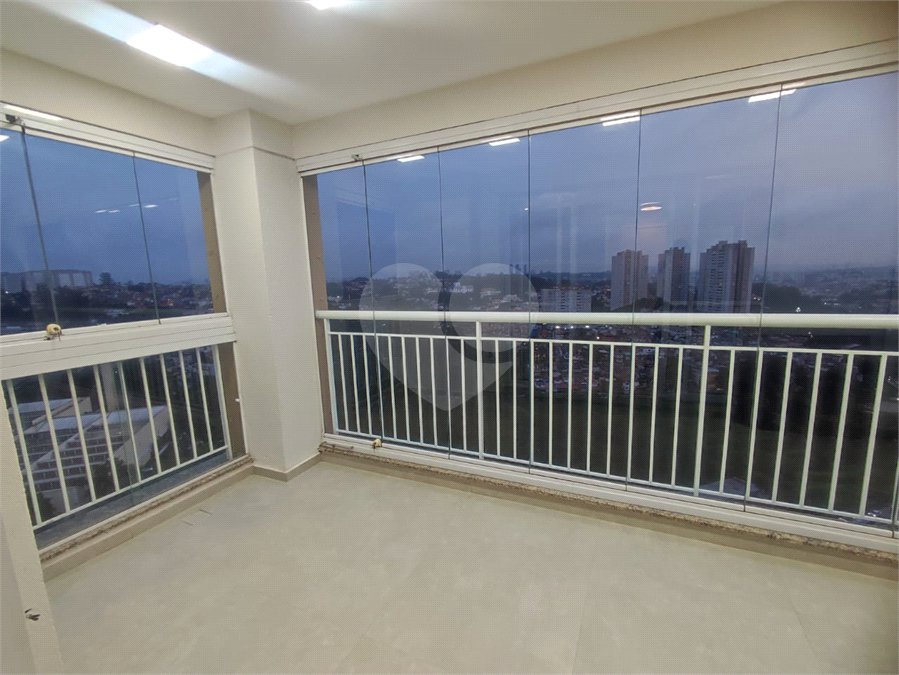 Apartamento à venda com 3 quartos, sendo 2 suítes,  em Jardim Arpoador, São Paulo, SP