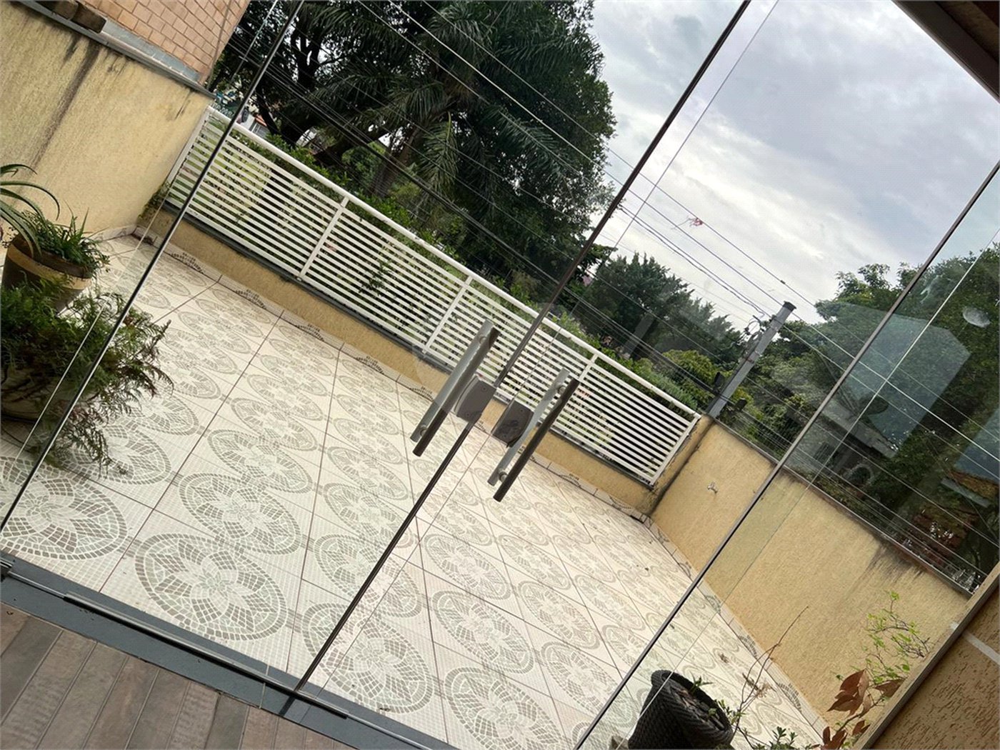 Sobrado à venda com 2 quartos, sendo 1 suíte, em Parque Edu Chaves, São Paulo, SP