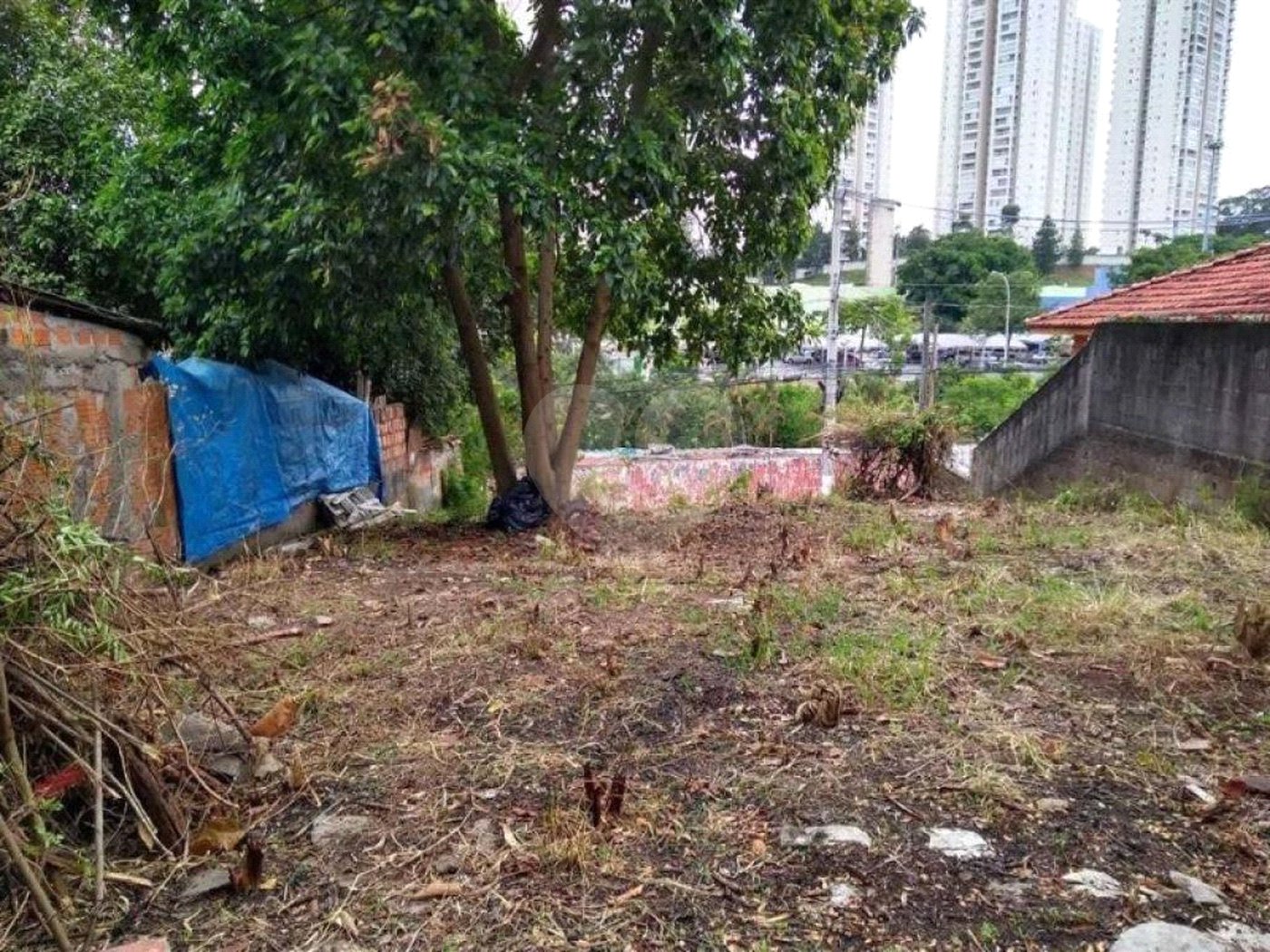 Terreno à venda em Jardim Cambara, São Paulo, SP