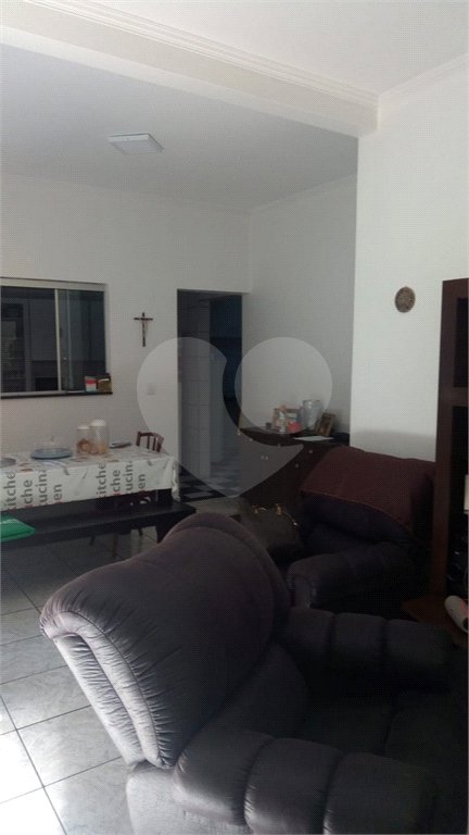 Casa Térrea à venda com 3 quartos, sendo 1 suíte, em Jardim Oriental, São Paulo, SP