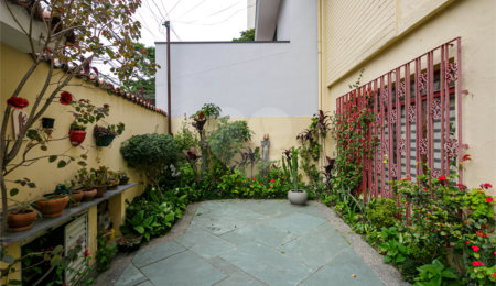 Sobrado à venda com 3 quartos, sendo 1 suíte,  em Chácara Santo Antônio (zona Sul), São Paulo, SP