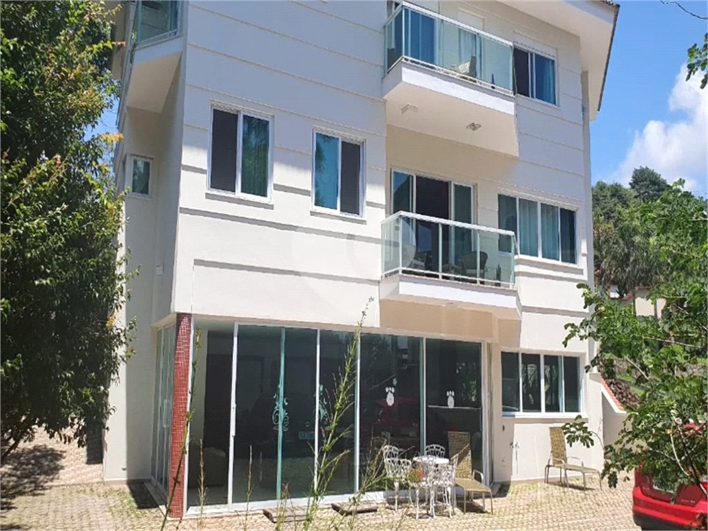 Casa à venda com 3 suítes no condomínio Parque Imperial da Cantareira, Mairiporã - SP