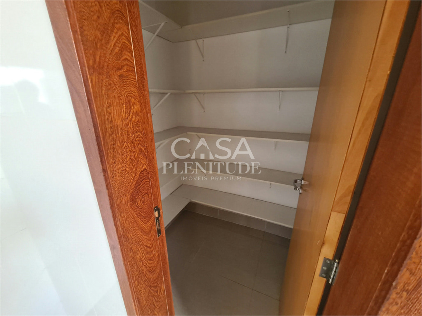 Casa em condomínio à venda com 3 suítes, em Iporanga, Sorocaba, SP