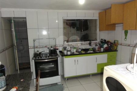 Casa à venda com 5 quartos, sendo 2 suítes, em Vila Medeiros, São Paulo, SP