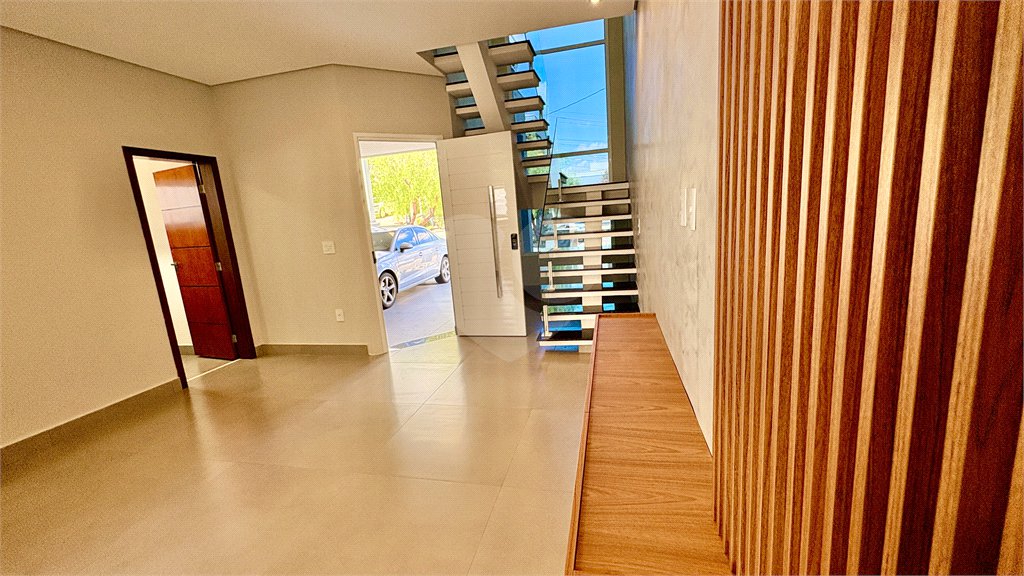 Casa à venda com 4 quartos, sendo 1 suíte,  no condomínio Villagio Milano, Sorocaba - SP