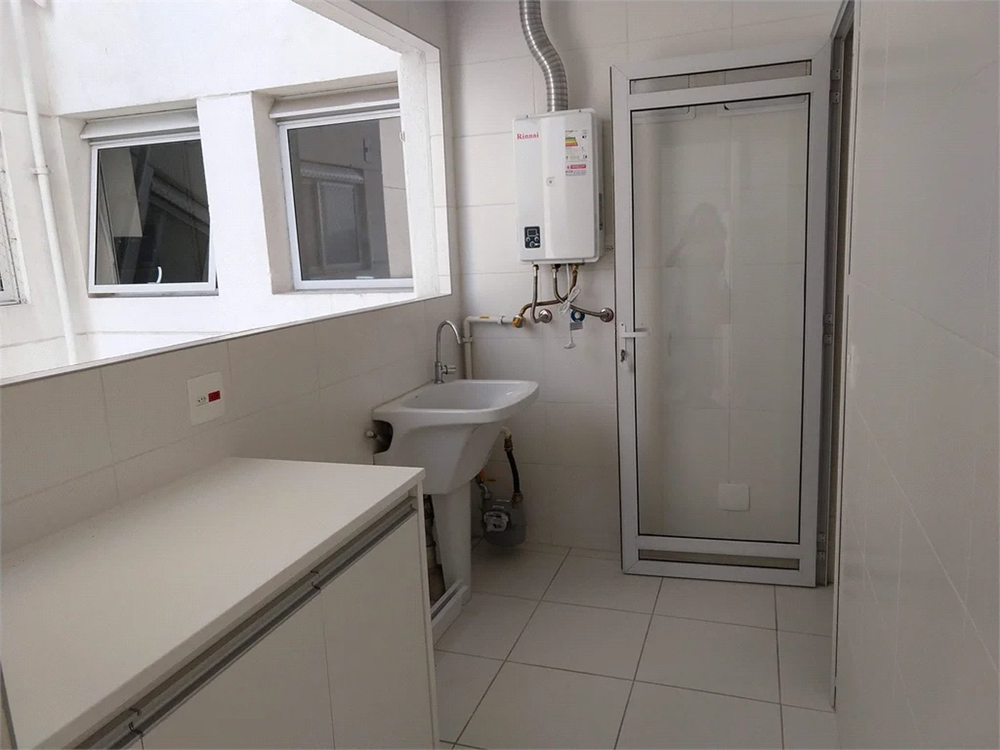 Apartamento à venda com 3 suítes em Vila Anastácio, São Paulo, SP