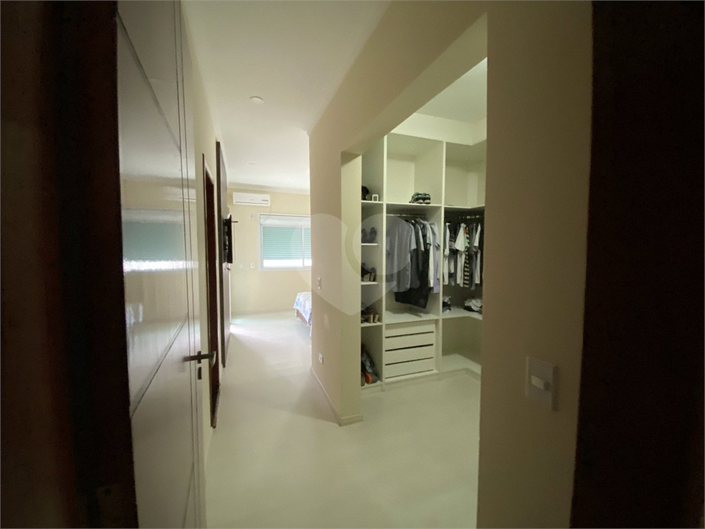 Sobrado à venda com 3 quartos, sendo 1 suíte,  em Jardim Vila Galvão, Guarulhos, SP