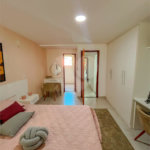 Casa à venda com 4 quartos, sendo 1 suíte, no condomínio Imperial Santa Cruz, Rio de Janeiro - RJ