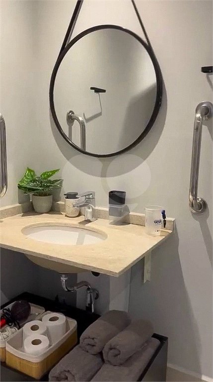 Apartamento à venda ou para alugar com 1 suíte em Pinheiros, São Paulo, SP