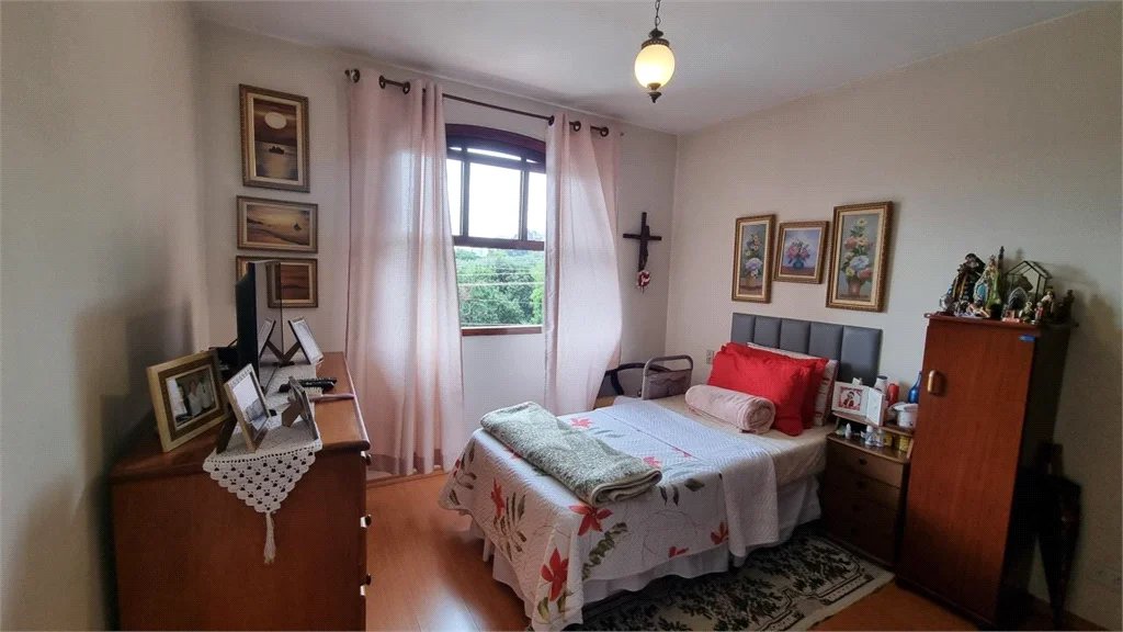Casa à venda com 3 quartos em Cidade dos Bandeirantes, São Paulo, SP