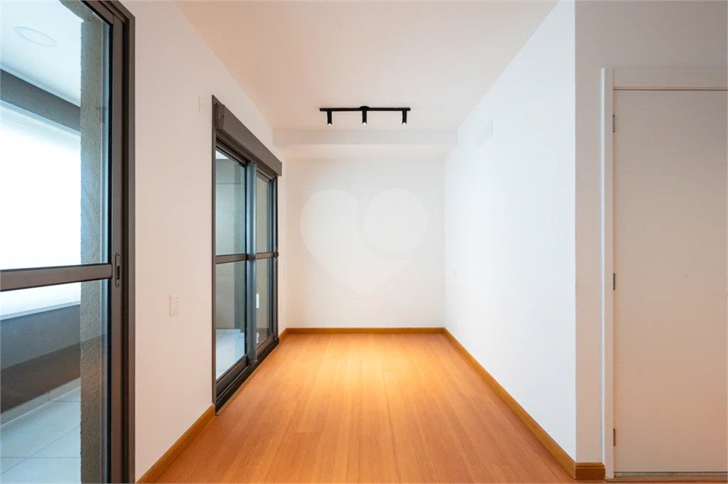 LINDO STUDIO DE 32M² PRÓXIMO DE TUDO