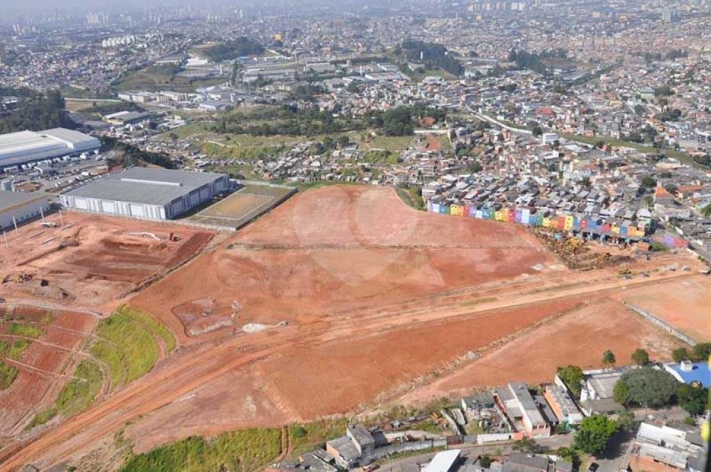 Terreno à venda em Portal D'oeste, Osasco, SP
