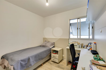 Apartamento à venda com 3 quartos, sendo 1 suíte, em Vila Olímpia, São Paulo, SP