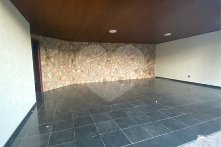 Casa à venda com 3 quartos, sendo 4 suítes,  no condomínio Estância Marambaia, Vinhedo - SP
