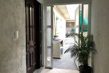 Casa à venda com 5 quartos, sendo 2 suítes, em Parque Continental Ii, Guarulhos, SP