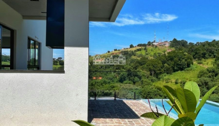 Casa à venda com 3 suítes no condomínio Quintas da Boa Vista, Atibaia - SP