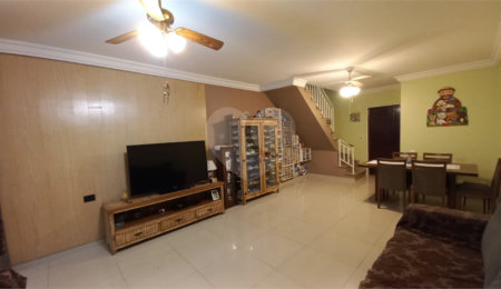 Casa à venda com 3 quartos, sendo 1 suíte,  em Jardim Esmeralda, São Paulo, SP