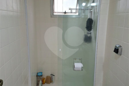 Apartamento à venda com 2 quartos em Parque Maria Domitila, São Paulo, SP