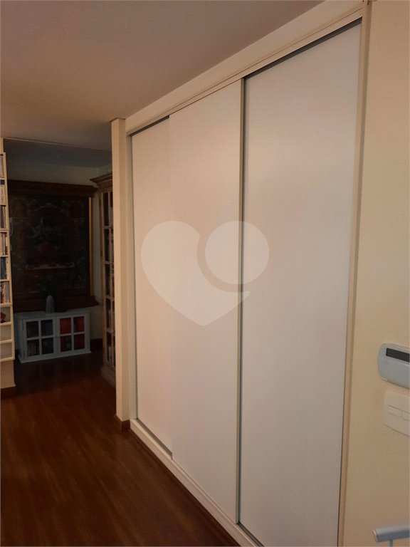 Casa à venda com 4 suítes no condomínio Las Cumbres, São Paulo - SP