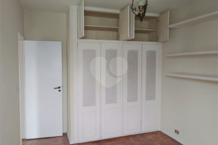 Apartamento à venda com 3 quartos, sendo 1 suíte, em Vila Mariana, São Paulo, SP