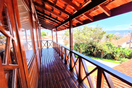 Casa à venda com 3 quartos, sendo 1 suíte, em Mogi Moderno, Mogi das Cruzes, SP