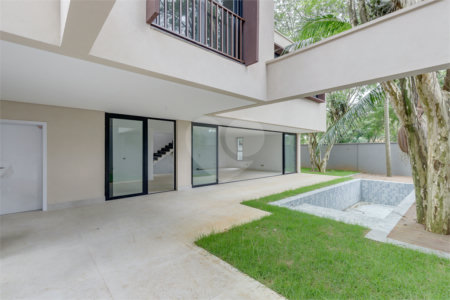 Casa à venda com 4 suítes no condomínio Garda, São Paulo - SP