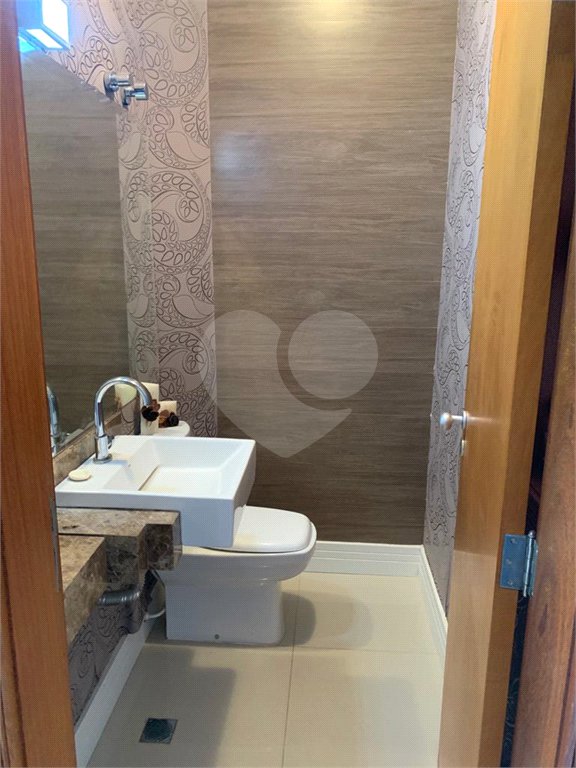 Casa à venda com 5 suítes no condomínio Jardim São Felipe, Atibaia - SP