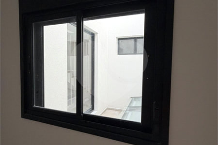 Sobrado à venda com 3 quartos, sendo 1 suíte, em Sítio da Figueira, São Paulo, SP