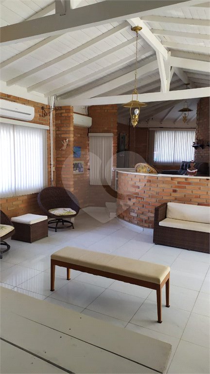 Casa Térrea à venda com 3 quartos, sendo 1 suíte, em Vila Atlântica, Caraguatatuba, SP