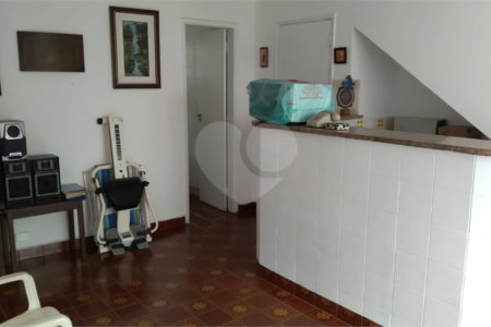 Casa à venda com 3 quartos, sendo 2 suítes,  em Saúde, São Paulo, SP