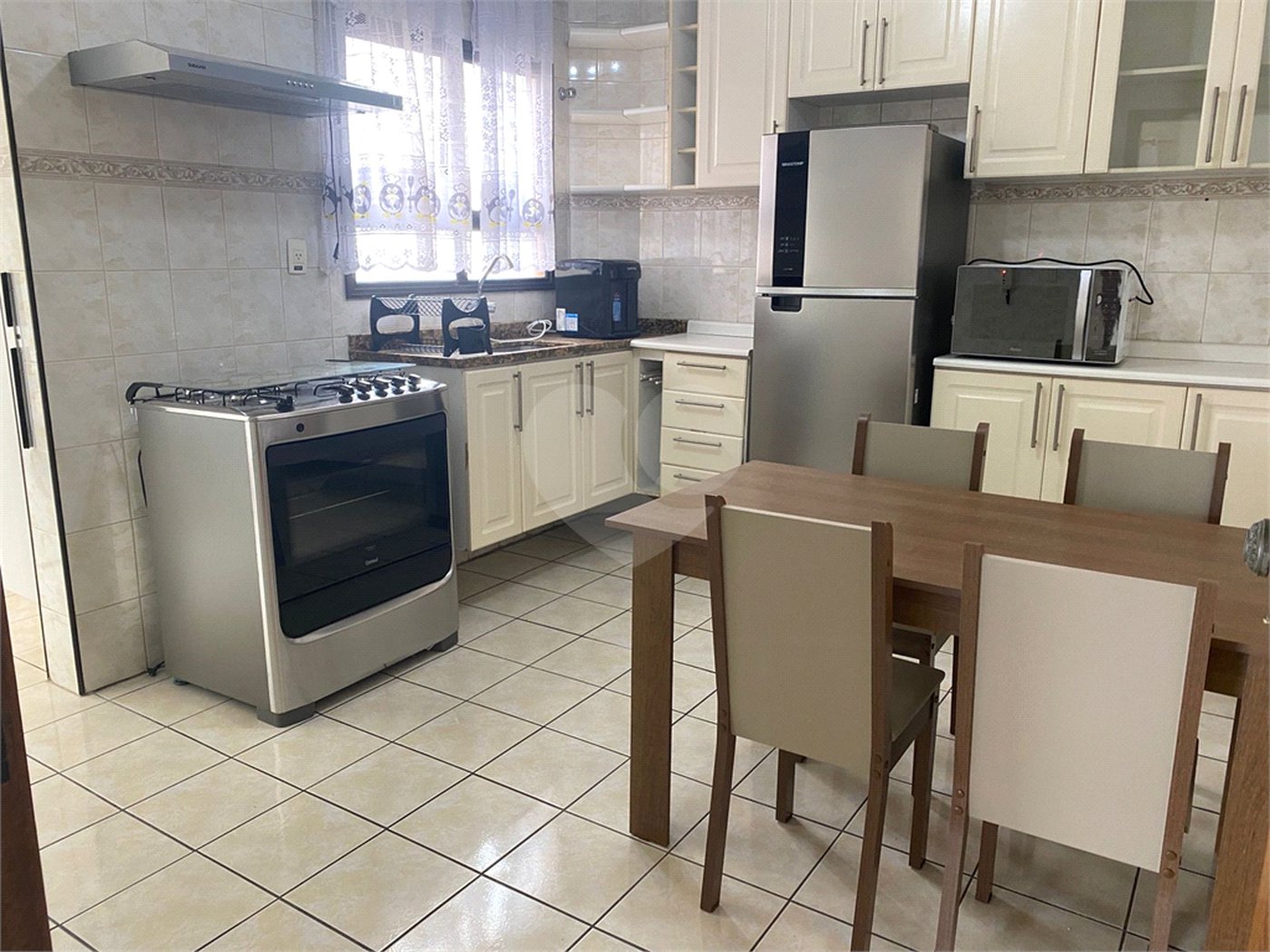 Apartamento à venda com 2 quartos, sendo 1 suíte, em Jardim Simus, Sorocaba, SP