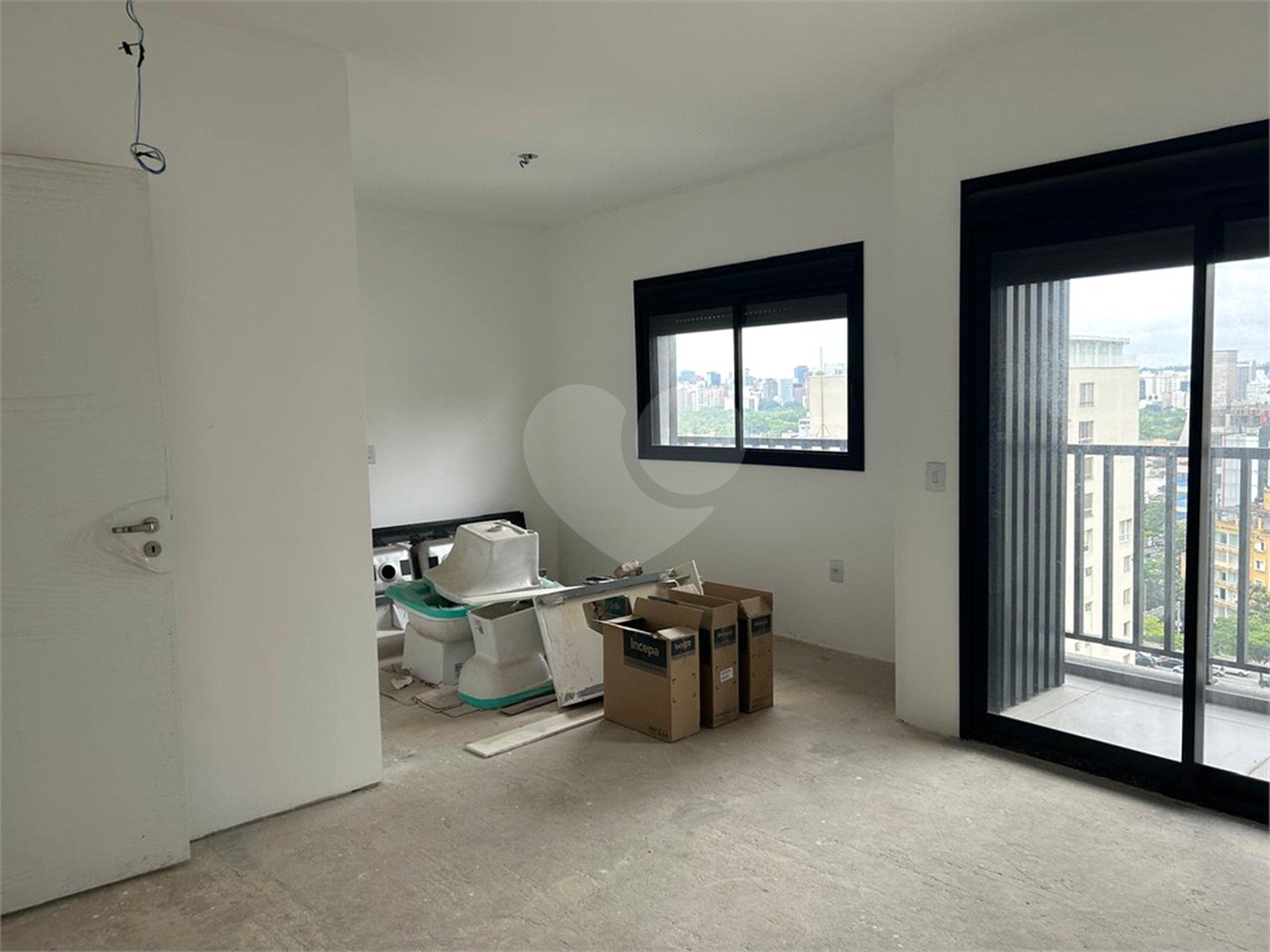 Apartamento à venda com 2 suítes em Cerqueira César, São Paulo, SP