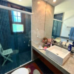 Casa à venda com 4 suítes no condomínio Quinta do Lago, Petrópolis - RJ