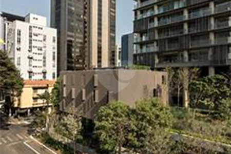 Apartamento à venda com 3 suítes em Pinheiros, São Paulo, SP
