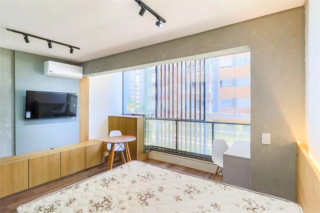 Apartamento para alugar com 1 quarto em Jardim das Acácias, São Paulo, SP