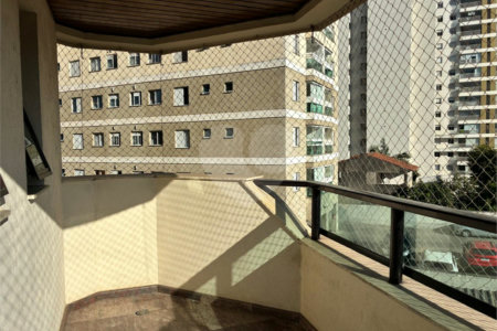 Apartamento à venda com 3 suítes em Vila Galvão, Guarulhos, SP