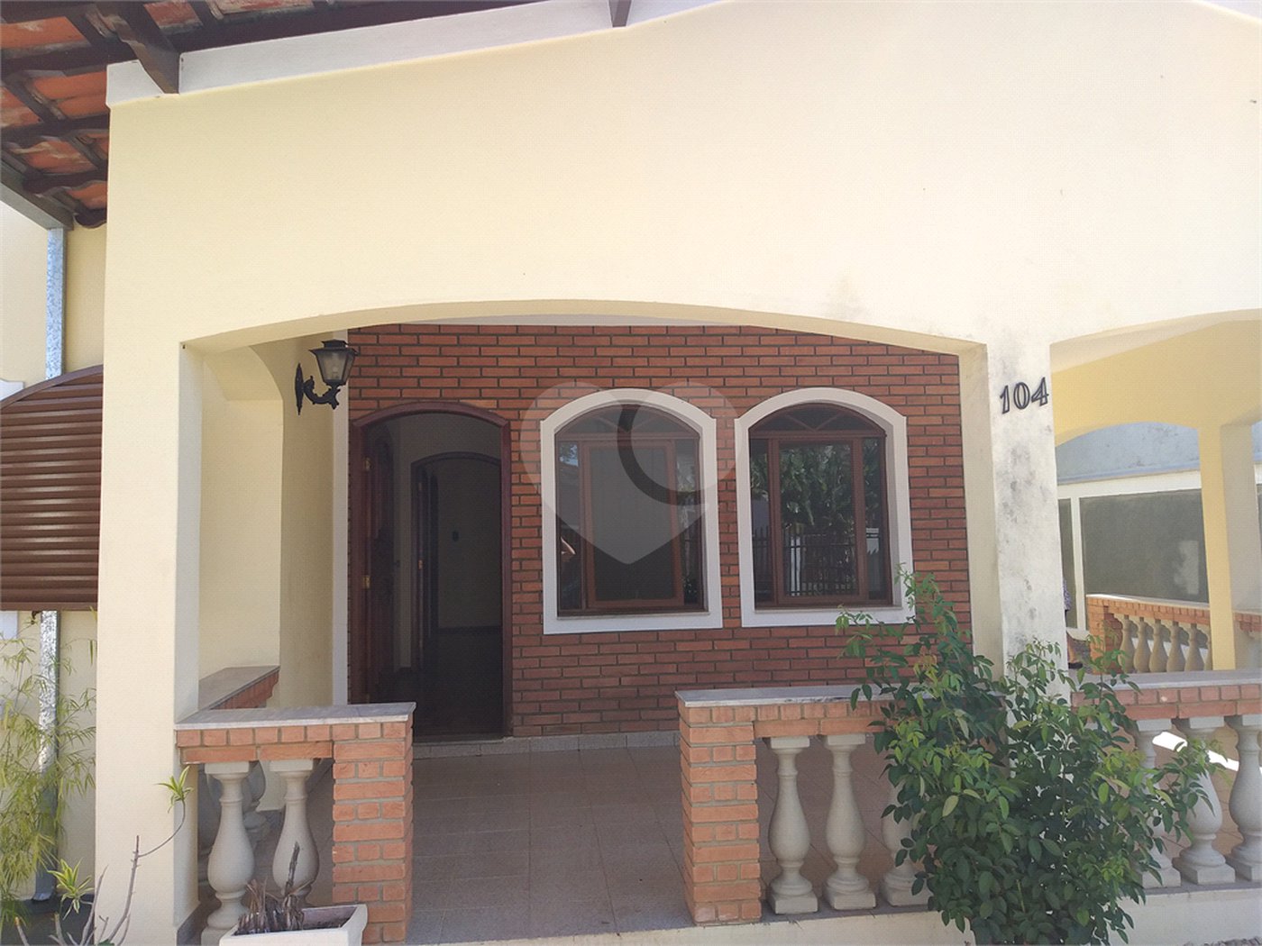 Casa à venda com 3 quartos, sendo 1 suíte,  em Santa Rosa, Vinhedo, SP