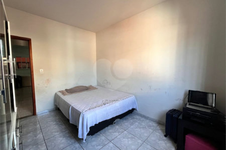 Casa à venda com 4 quartos, sendo 1 suíte, em Campo Grande, Rio de Janeiro, RJ