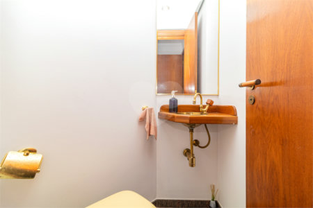 Apartamento à venda com 4 quartos, sendo 2 suítes, em Campo Belo, São Paulo, SP