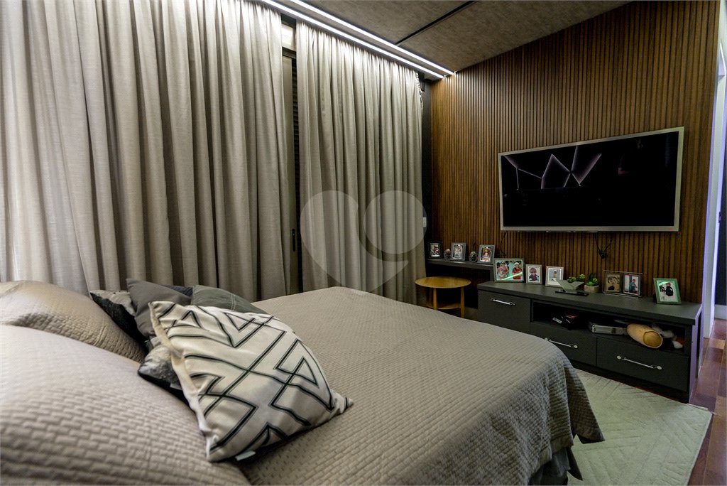 Casa à venda com 5 suítes no condomínio Plaza Athénee, Itu - SP