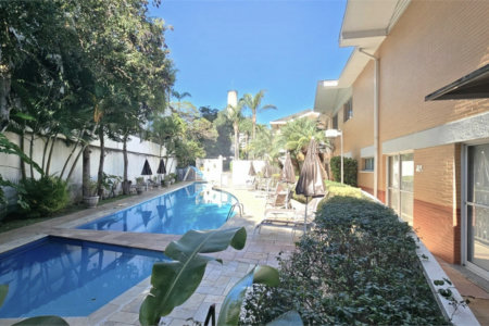 Casa à venda com 3 quartos, sendo 1 suíte, no condomínio Flora Park, São Paulo - SP