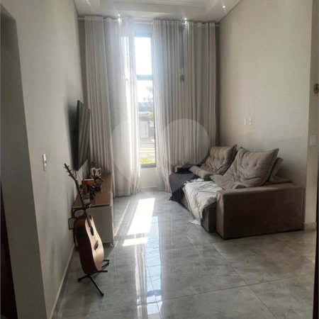 Casa à venda com 3 quartos, sendo 1 suíte, no condomínio Village Moutonnée, Salto - SP