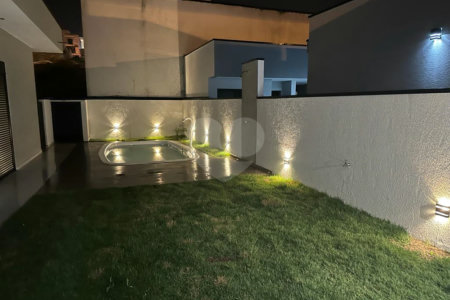 Terreno à venda com 3 suítes no condomínio Residencial Veneza, Mogi das Cruzes - SP