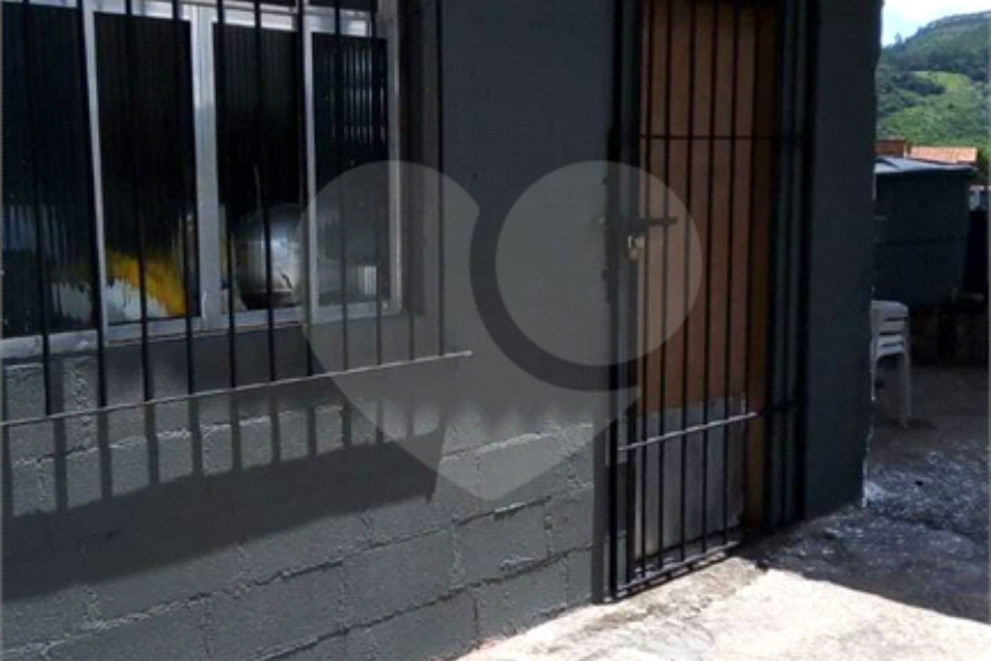 Sobrado à venda com 4 quartos em Lavapés, Mairiporã, SP