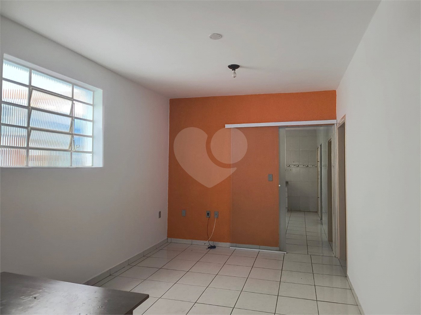 Casa à venda com 2 quartos, sendo 1 suíte,  no Centro, Indaiatuba, SP