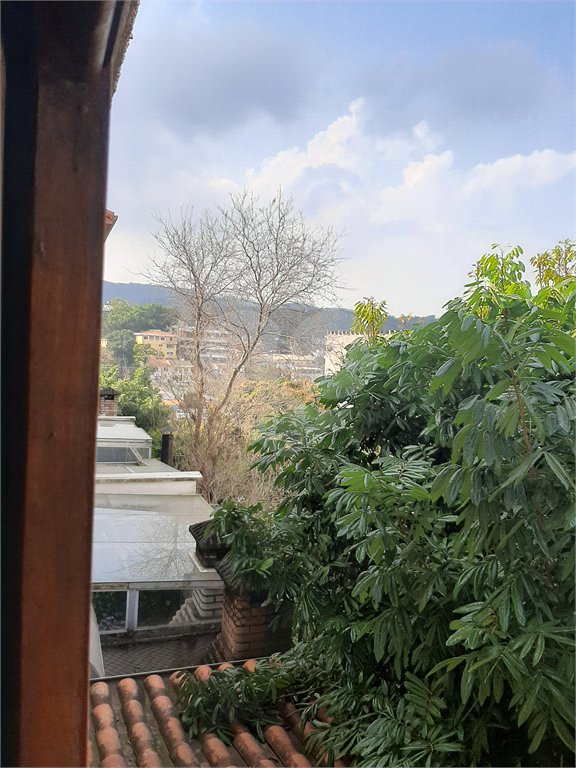 Casa à venda com 3 quartos, sendo 1 suíte, no condomínio Barbará II, São Paulo - SP