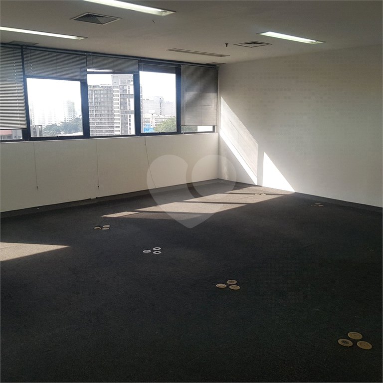 Sala à venda em Alto da Boa Vista, São Paulo, SP